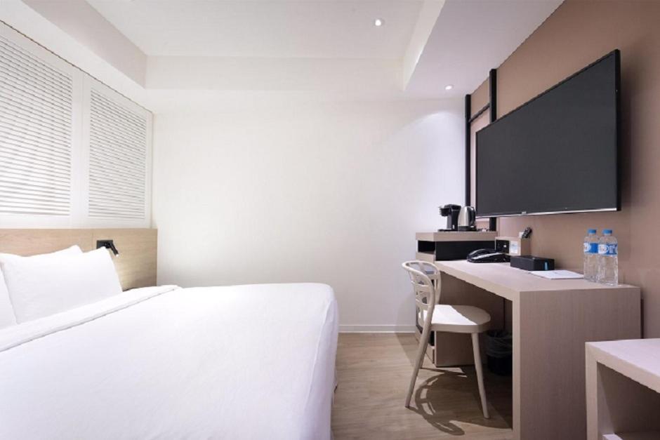Keebe Hotel Keelung Luaran gambar